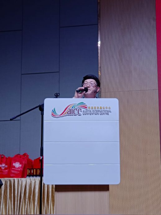 （已签发）柔：**版二头**紫书阁完成购地第一步 建阁尚欠100万令吉