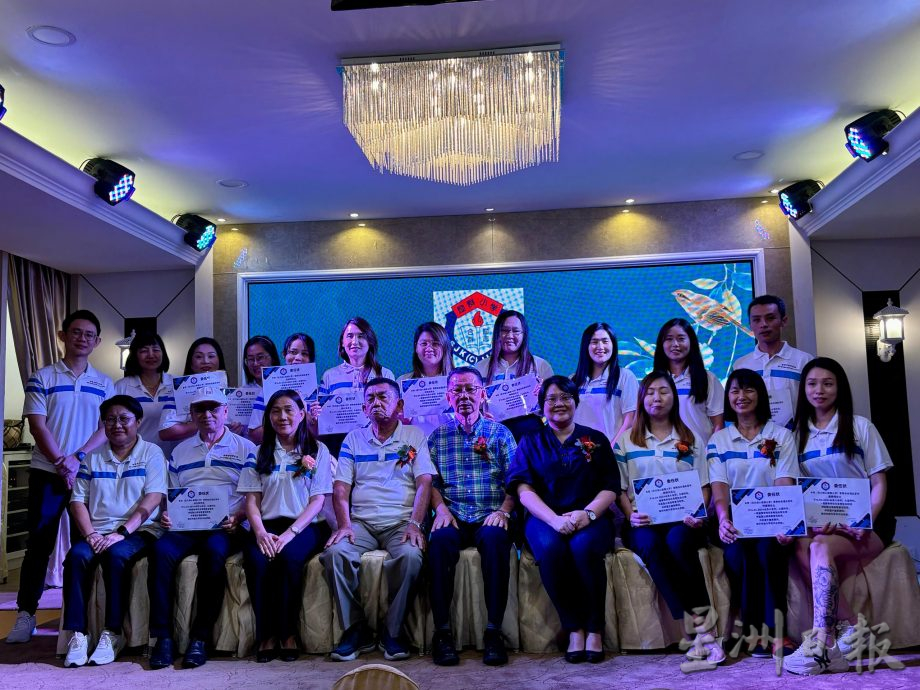 (已签发)柔:**版头**巴力加心励群学校将提升屋顶 冀为学生提供凉爽学习环境