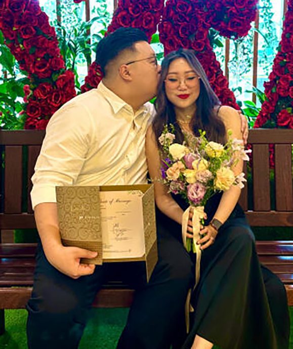 （已签发）柔：狮城二三事：新婚3个月四天前刚晋升　行政总厨骤逝