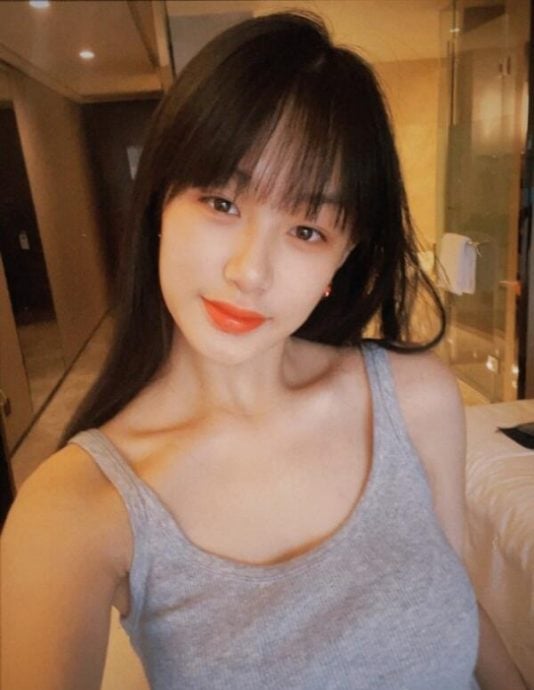 （已签发）柔：狮城二三事：激励粉丝当医生　“医生专业户”吴启华：很开心