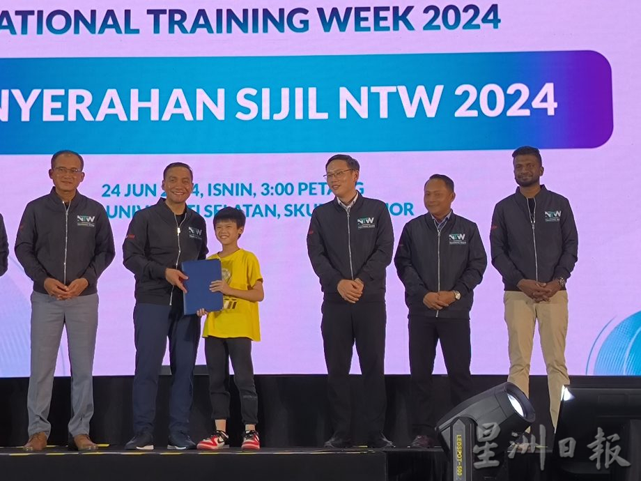 （已签发）柔：翁哈菲兹建议成立 柔佛人才发展理事会