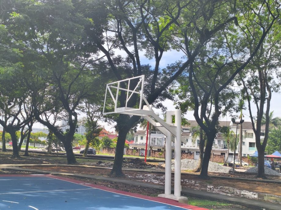 （版2头）大都会/失修多年的蝴蝶公园终获提升