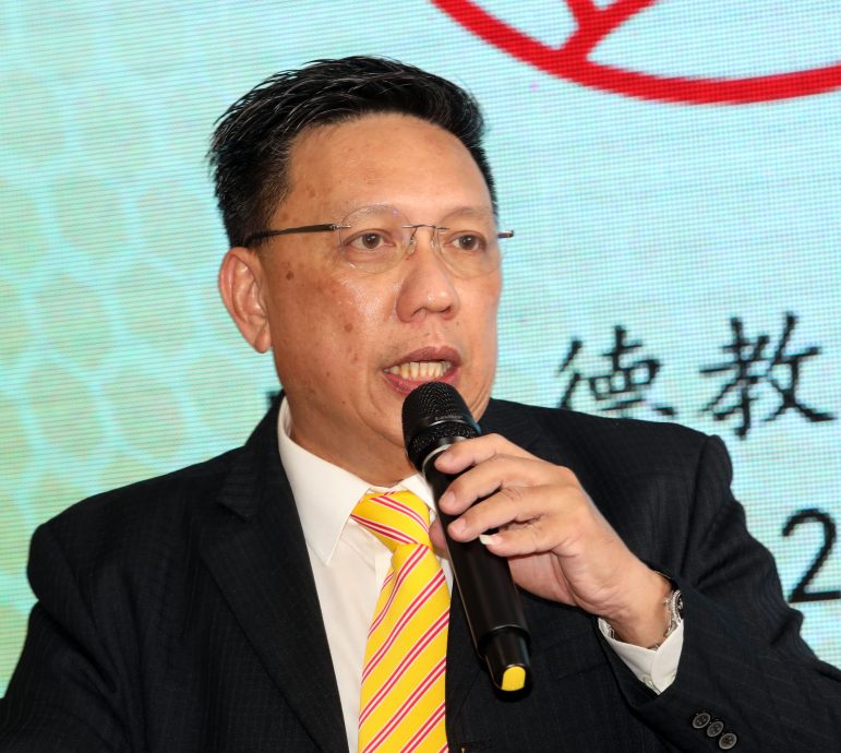 (版4头)大都会/郑明发任内要设巴生德教会洗肾中心