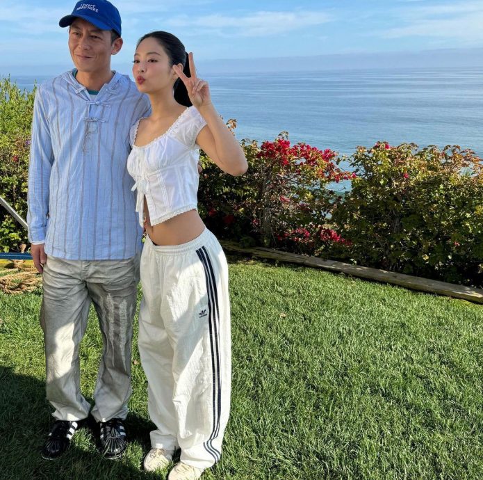 Jennie惊喜合体陈冠希 网惊：父女既视感