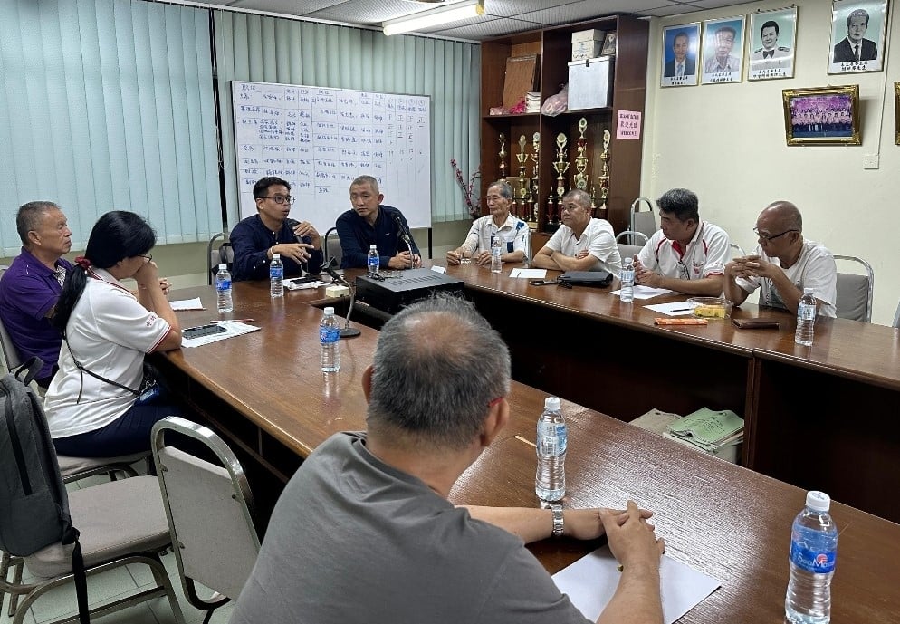 me06-大都会/捷运客占据大部份泊车位,建议商区设限时停车2小时/4图