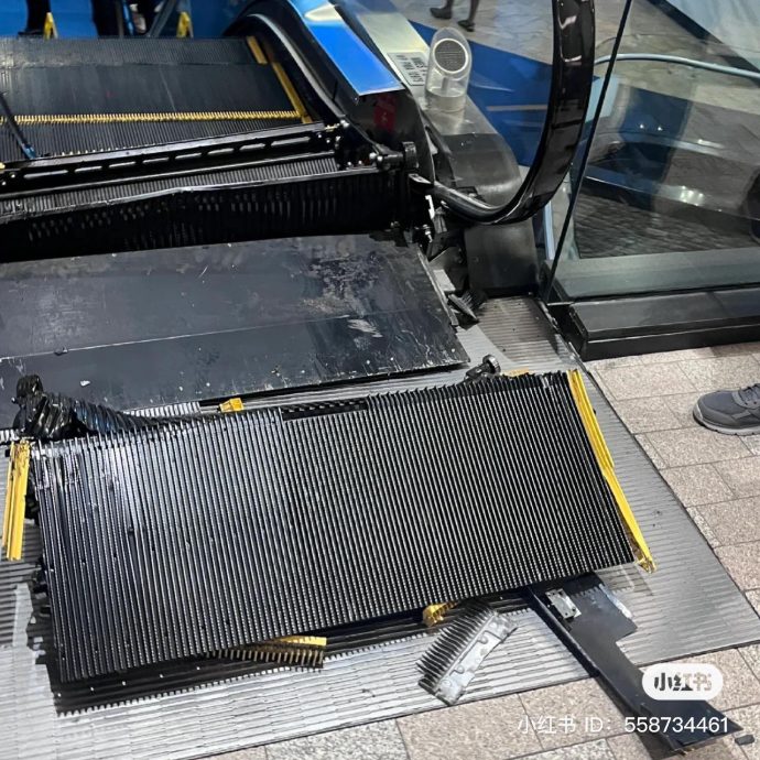 Midvalley手扶梯裂开 民众慌逃场面骇人