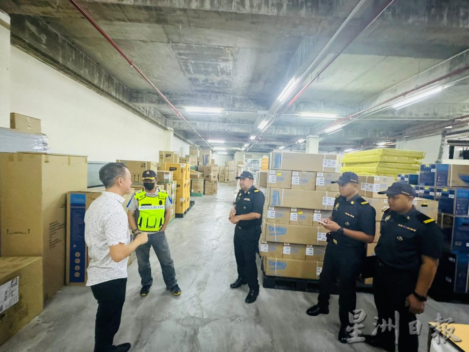 NS芙蓉／森内贸局展侦查行动，查77场所 发30张通知