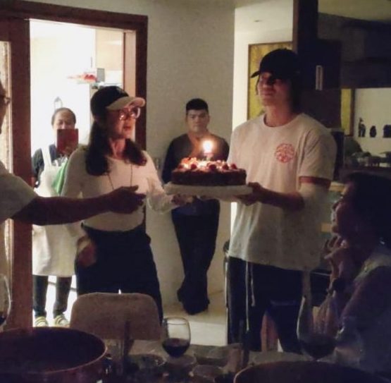 12年风雨无阻为陈美凤庆生 言承旭伤情意外泄露