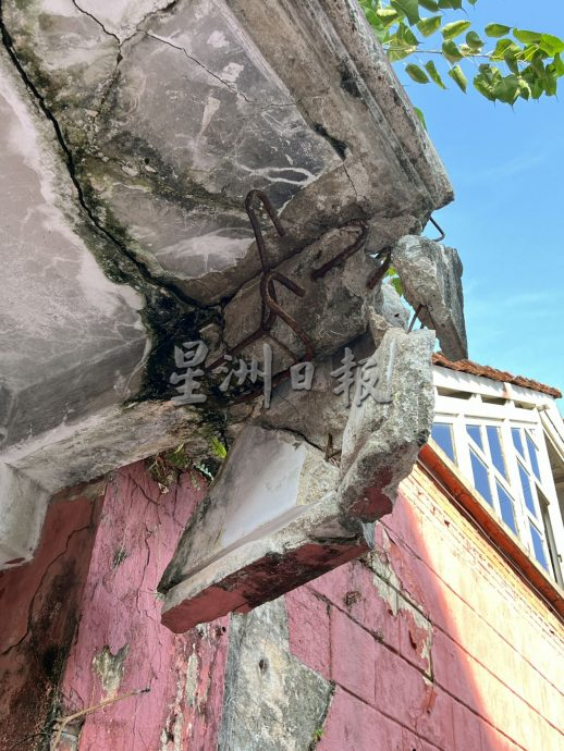 【星角摄】:古迹区的高空“炸弹”!