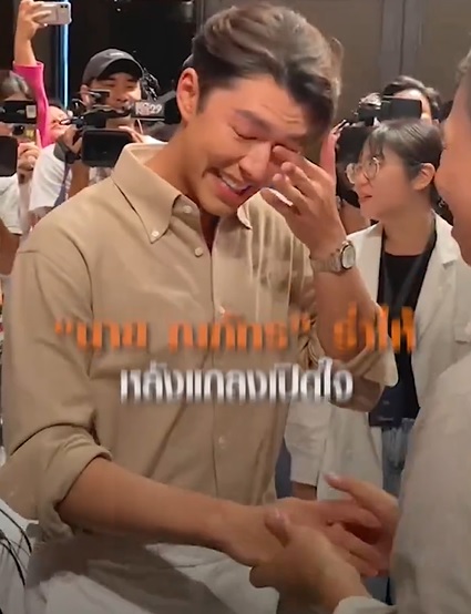 《初恋那件小事》平采娜姐弟恋告吹 Nine泪揭因母分手