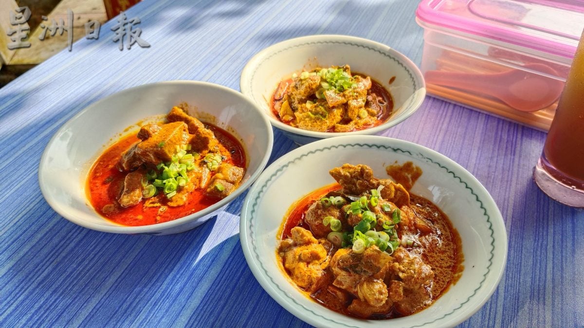 【人气美食】/东兴港金金粉档 探寻灵魂咖哩之旅