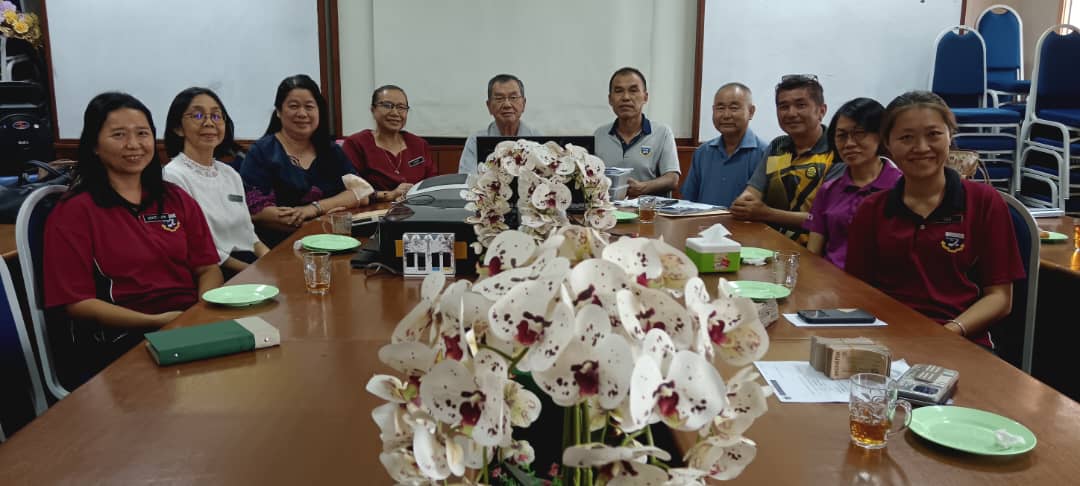 万里望中学9.7办义卖会 筹6团体经费