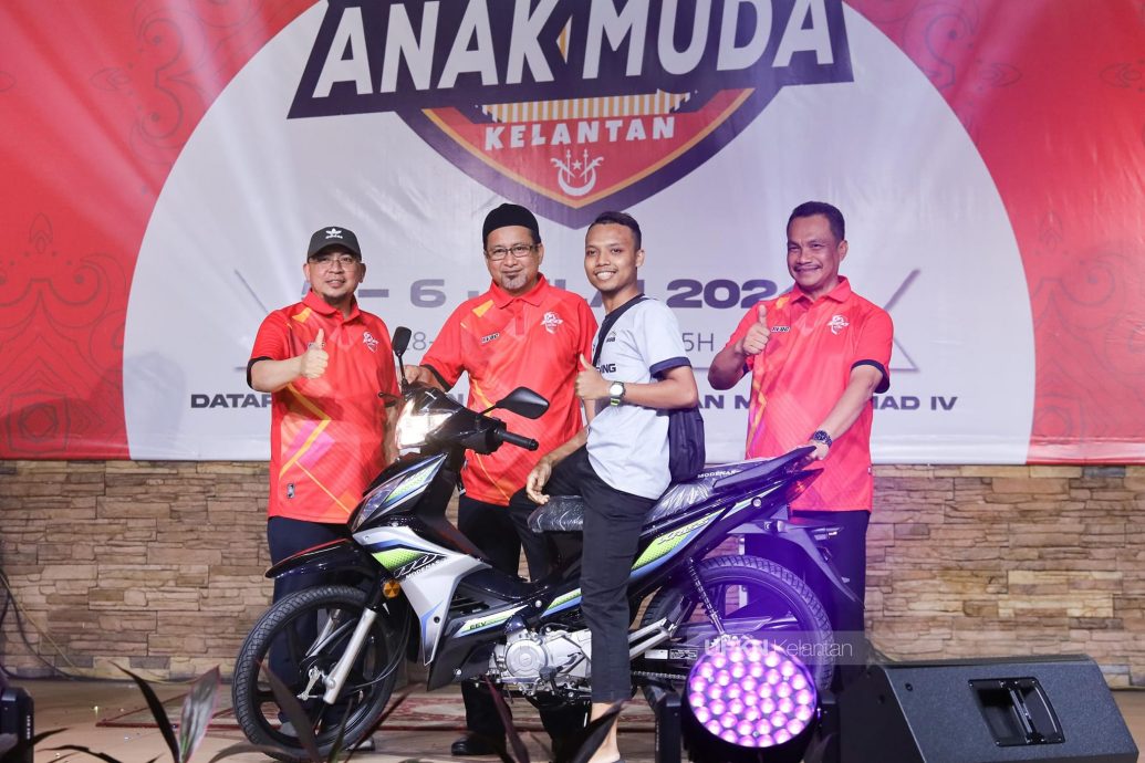 东：吉兰丹州政府举办“2024年吉兰丹年轻人之日”，准备了多达16项比赛和文娱活动。