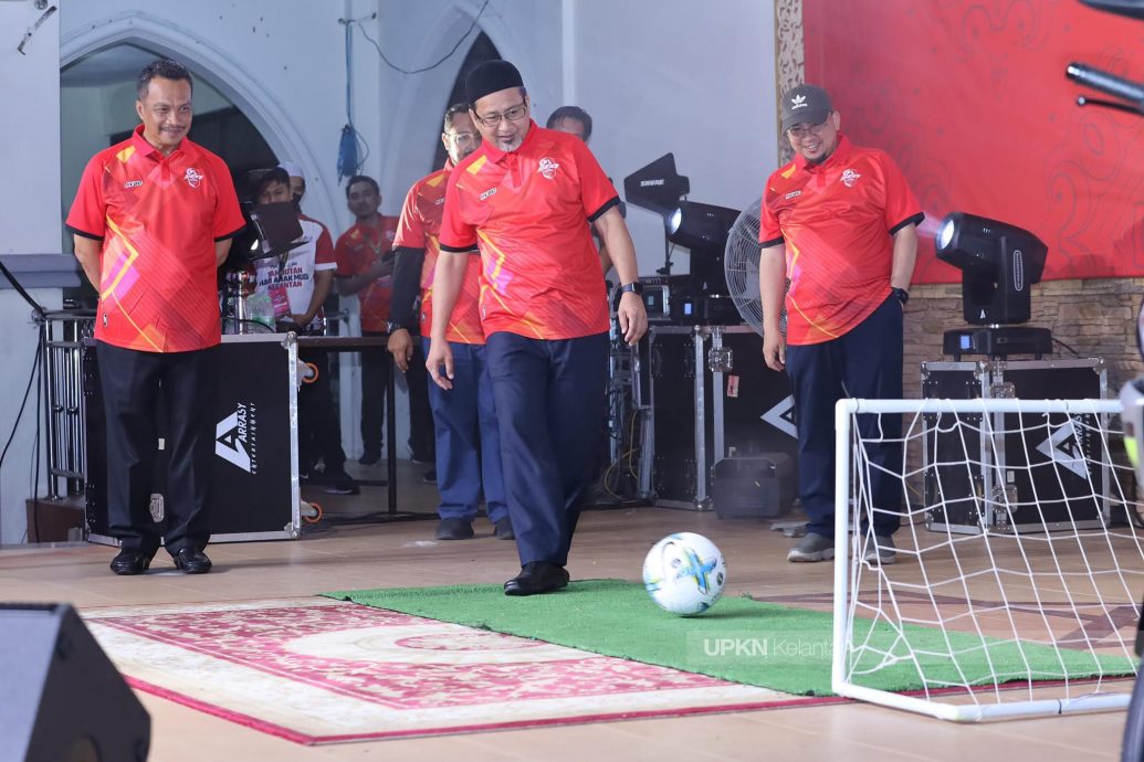 东：吉兰丹州政府举办“2024年吉兰丹年轻人之日”，准备了多达16项比赛和文娱活动。