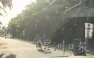 东:市民求当局设路墩阻飙车