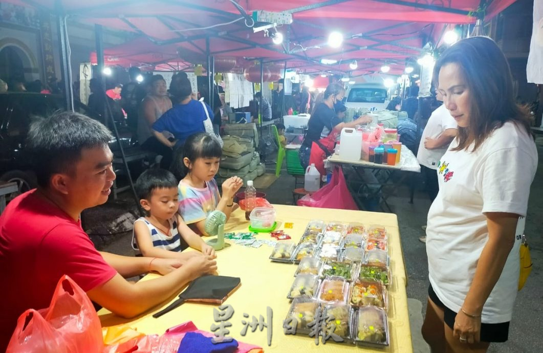 东:文化街人气大跌