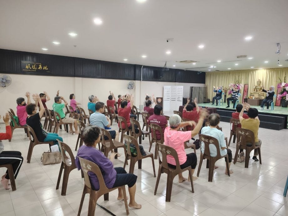 东:登嘉楼佛教会会长祝铭诚呼吁华社民间组织,积极配合卫生部主办健康活动,提高华裔社群的健康意识。