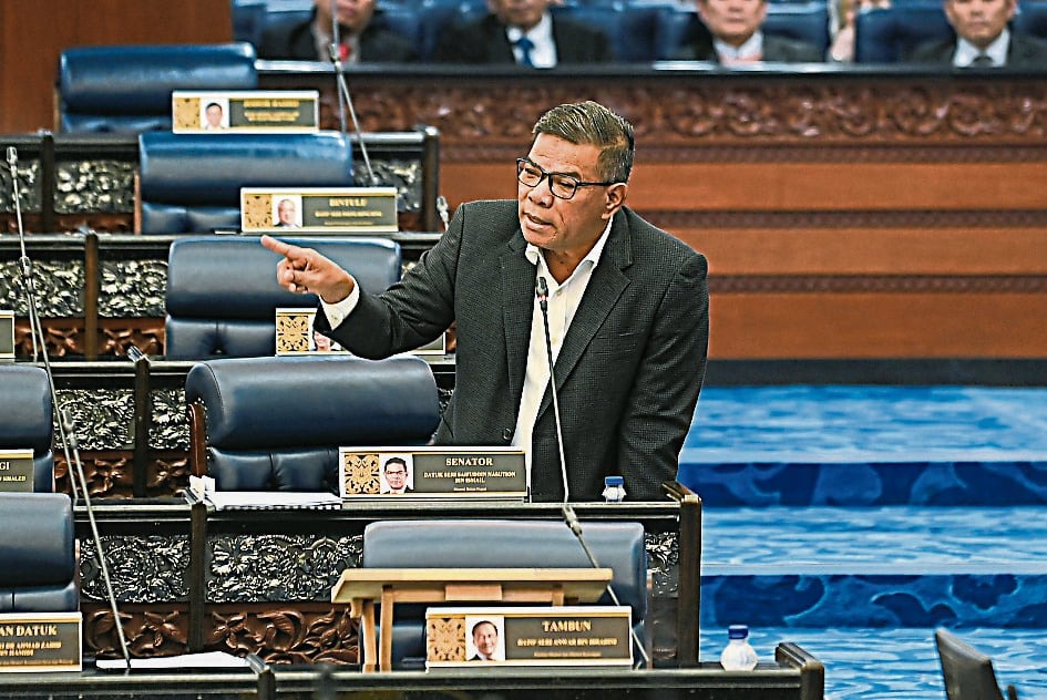 东:警局晚上10时关门闸引起民众误解,打击人民对警信心。