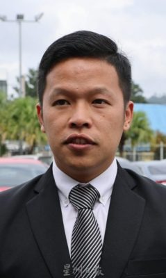 东:警局晚上10时关门闸引起民众误解,打击人民对警信心。