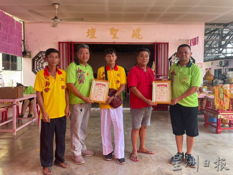 东:金马扬崐圣坛庆宝诞 神明绕境盛况空前