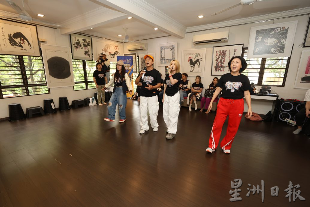 义演30周年玩舞功 歌手总彩高呼挑战大