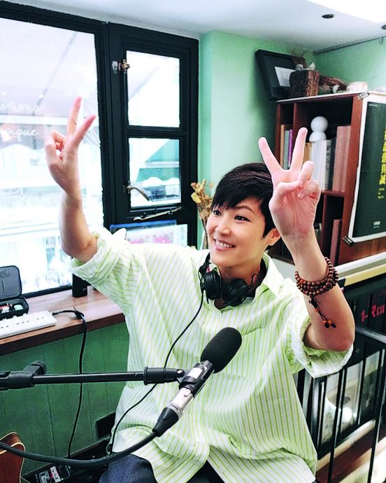 何韵诗开网上音乐会 警接噪音投诉拉封锁线