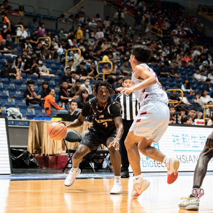佛光杯篮球赛| 光明大学第3节后段打出10比0 大马男篮出师不利