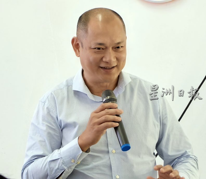 供上网///(大北马)庄俊隆:微华小若能将友族教育好,其教学模式必成全国参照!