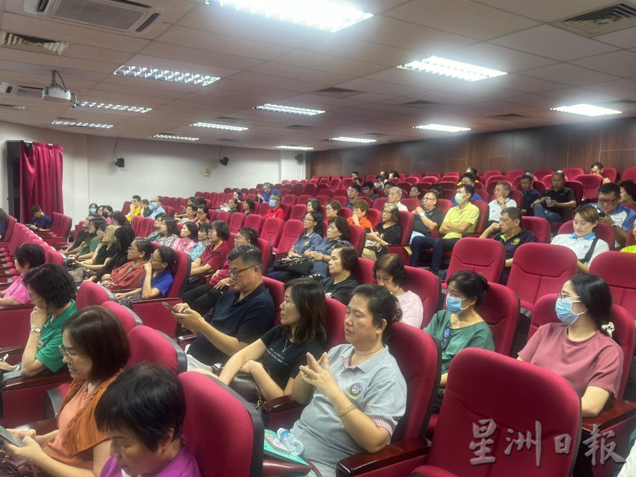 供星洲网/芙中111义卖嘉年华 校方促参与者留意交通管制