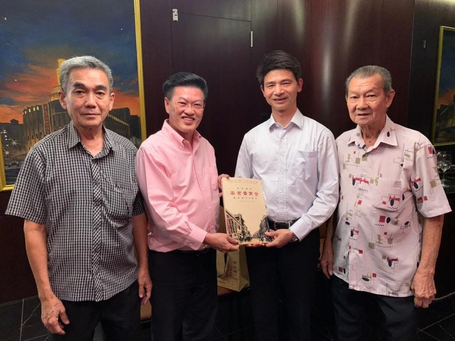 全国版：中国湖南5家茶企领导人与马来西亚茶叶商会交流