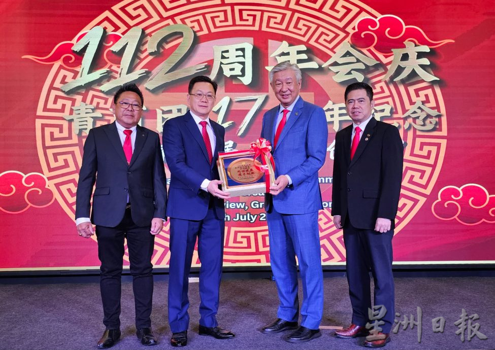 中总总会长卢成全:商家应灵活应对市场变化并抓住机遇,包括善用科技化和采纳新商业模式,寻求突破重围。