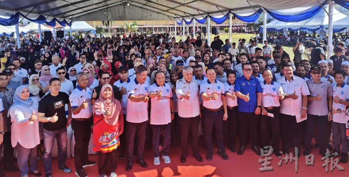 副首相兼乡村及区域发展部长拿督斯里阿末扎希指出,今年首6个月的技职业教育与培训(TVET)课程的申请人数,比去年同期增加了3.75%。