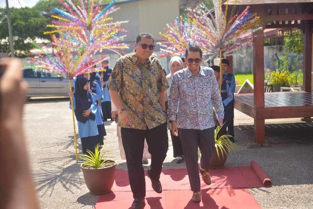 巫统吉兰丹州联委会主席拿督阿末加兹兰表示，丹州巫统已经选出3位人选作为能吉里州议席选补候选人，这份名单将在明天交给党主席拿督斯里阿末扎希。