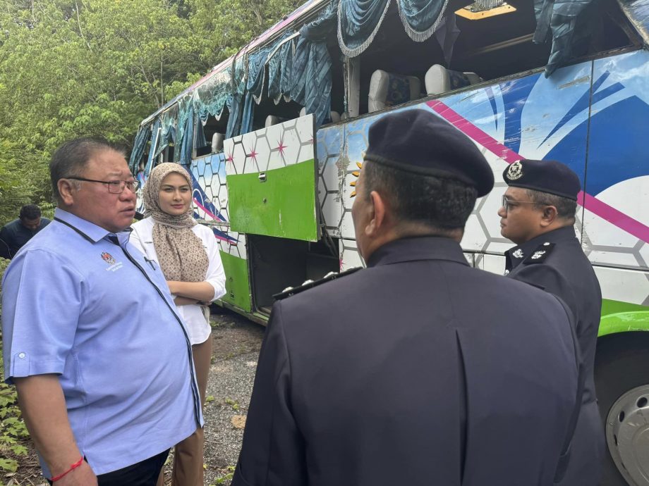 全国：张庆信探访伤者 了解调查进展