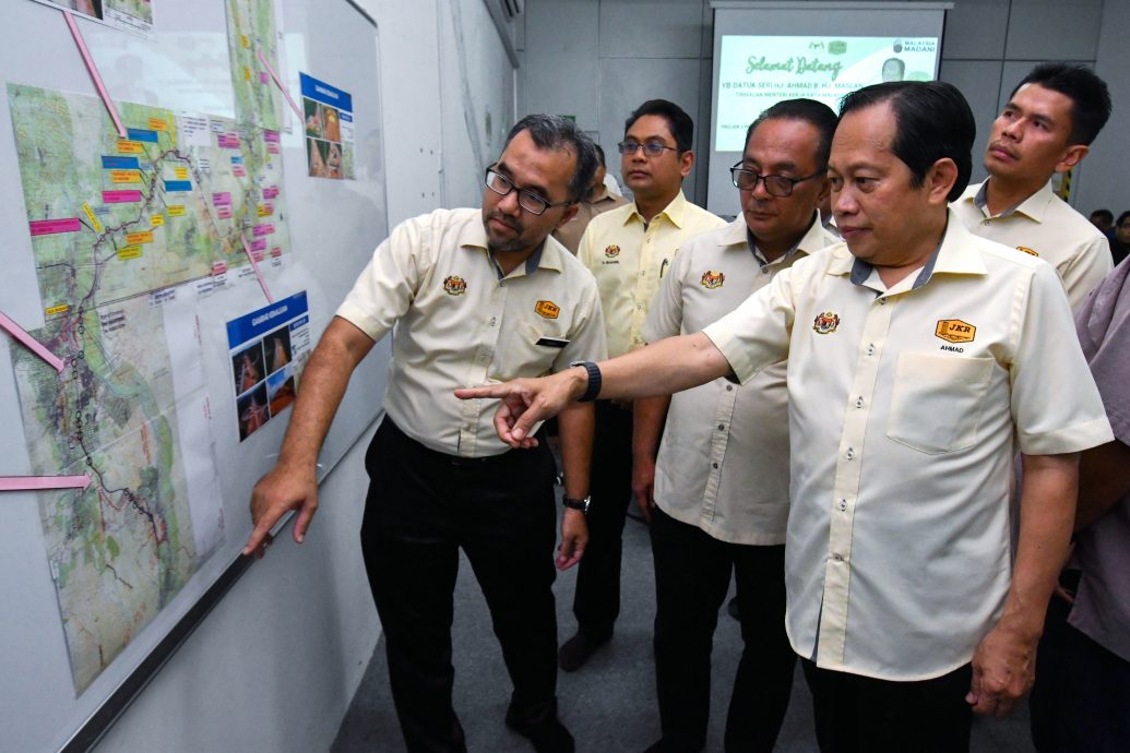 全国:阿末马斯兰说,联邦政府同意给中枢大道(LTU)施工路线沿线受影响的177户居民赔偿。