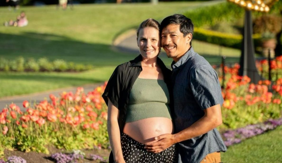 原子鏸叹母逝像噩梦 庆幸2年前回美团聚