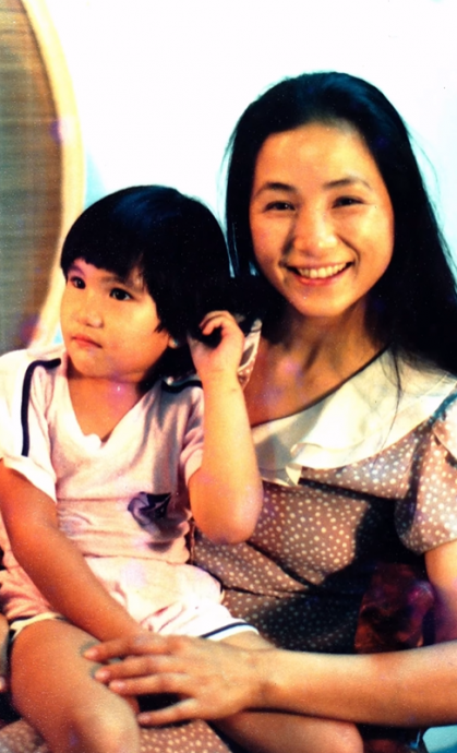 原子鏸叹母逝像噩梦 庆幸2年前回美团聚