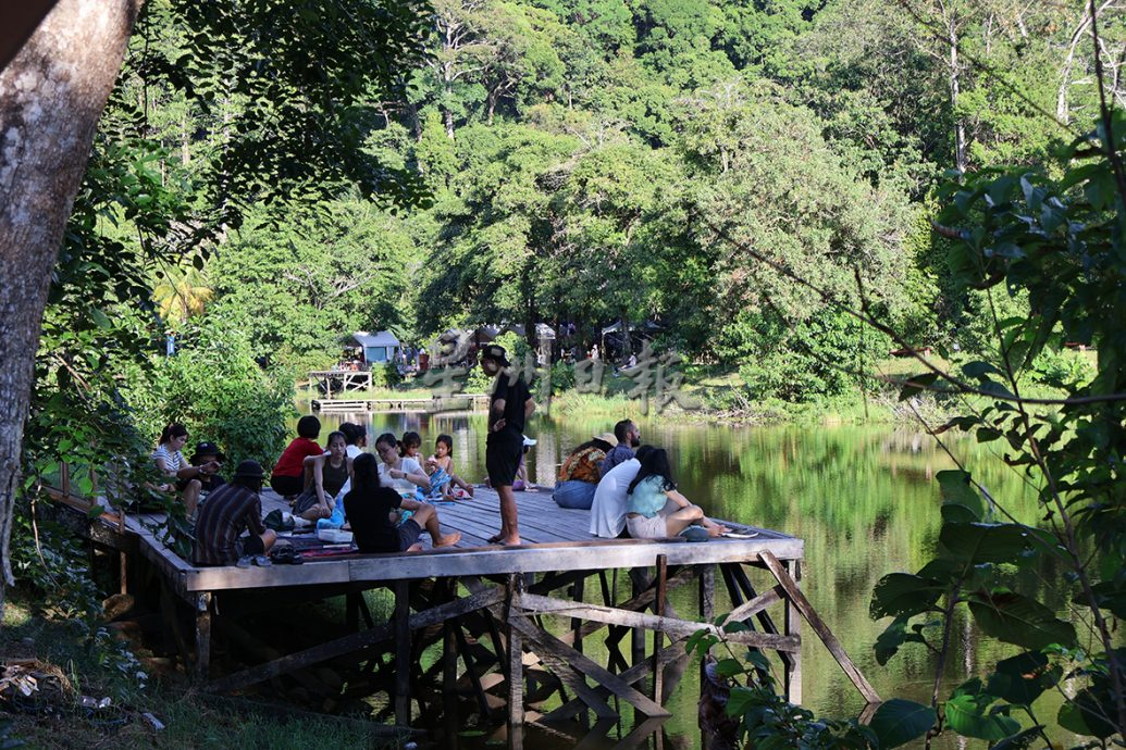 发现砂拉越:星空下、山脚边、雨林中的盛典