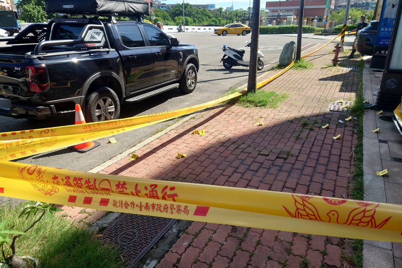 台南市区渔会理事长家门口遭近距离枪杀 警锁定车辆追查