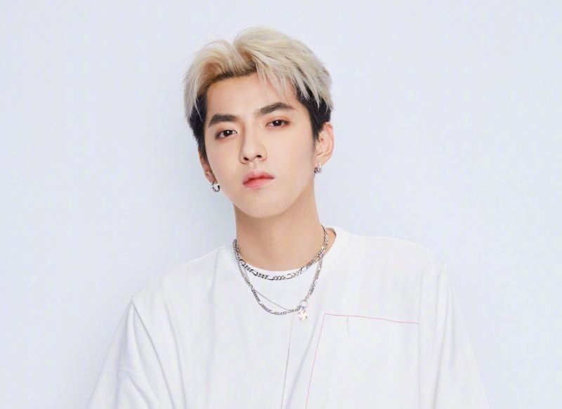 吴亦凡坐牢3年 网传吴母卖豪车套现