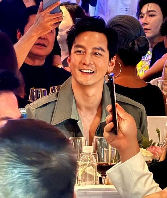 吴彦祖晒好莱坞片场伙食 网震惊呼吃这么差