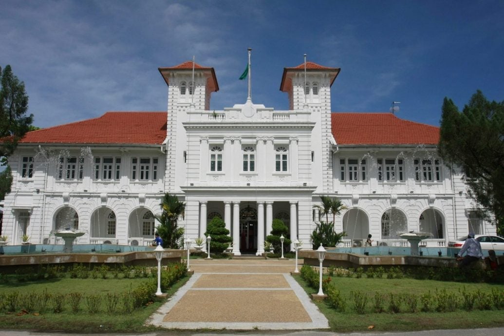 (大北马)官邸前辟地种山稻,沙努西以行动鼓励人民自力更生