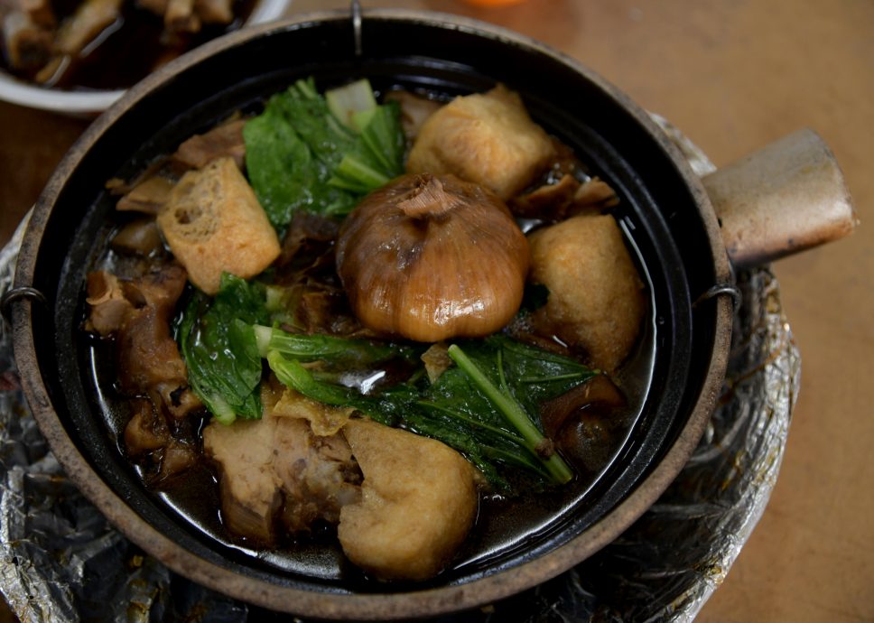 大都会-揾食好易/亚汕肉骨茶