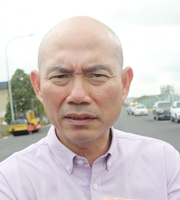 大都会封面/巴生港口自由区获3000万令吉翻新重铺道路!