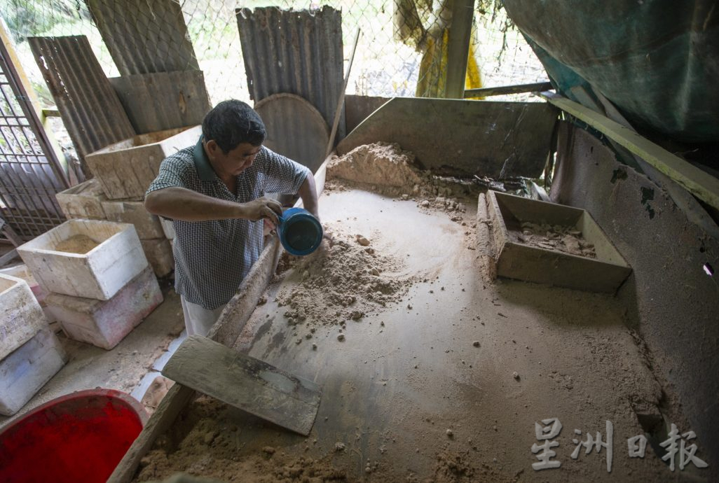 星角摄/图说大马:一支龙香,承载文化的传承