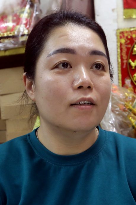 大都会//有点过时,早报后面头//街访神料用品是否涨价