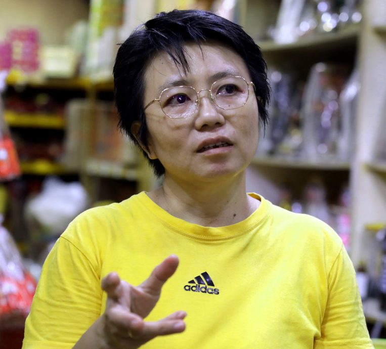 大都会//有点过时,早报后面头//街访神料用品是否涨价