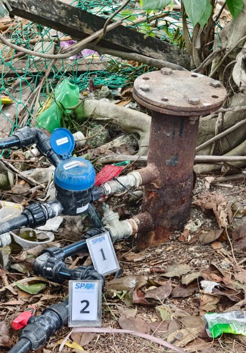 大都会/(ME03版头)钓鱼场涉非法接驳水管,偷水11万令吉