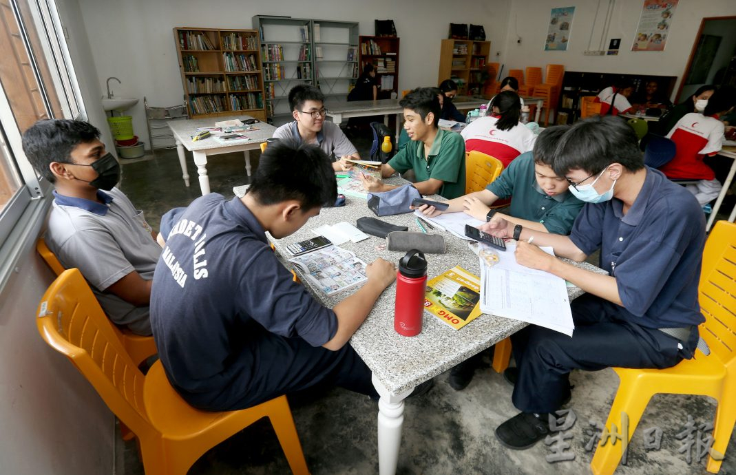 大霹雳封底主文/今天下/【华中现在未来】/丹绒马林公教华中努力打造品牌 要成当地首选中学