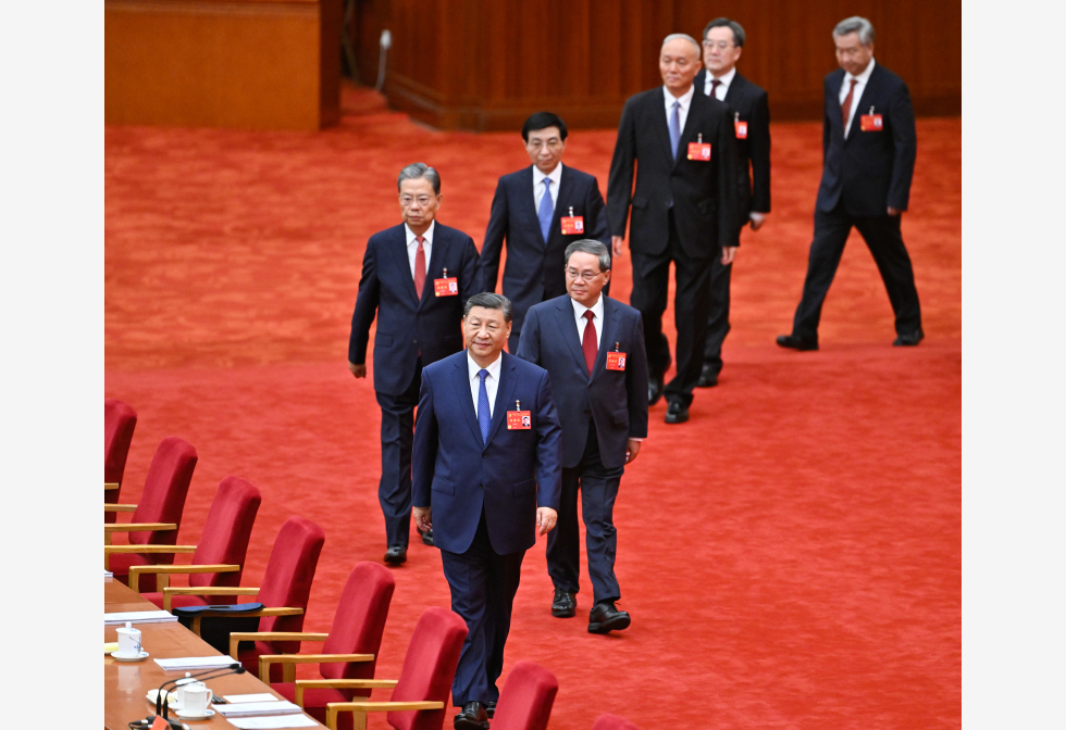 天下事主文)中国经济恢复不够强劲 但房地产市场已现“积极”变化